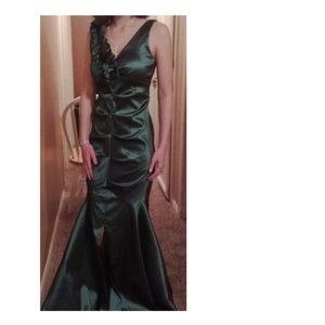 Beautiful Mermaid Prom Dress - R & M Richards